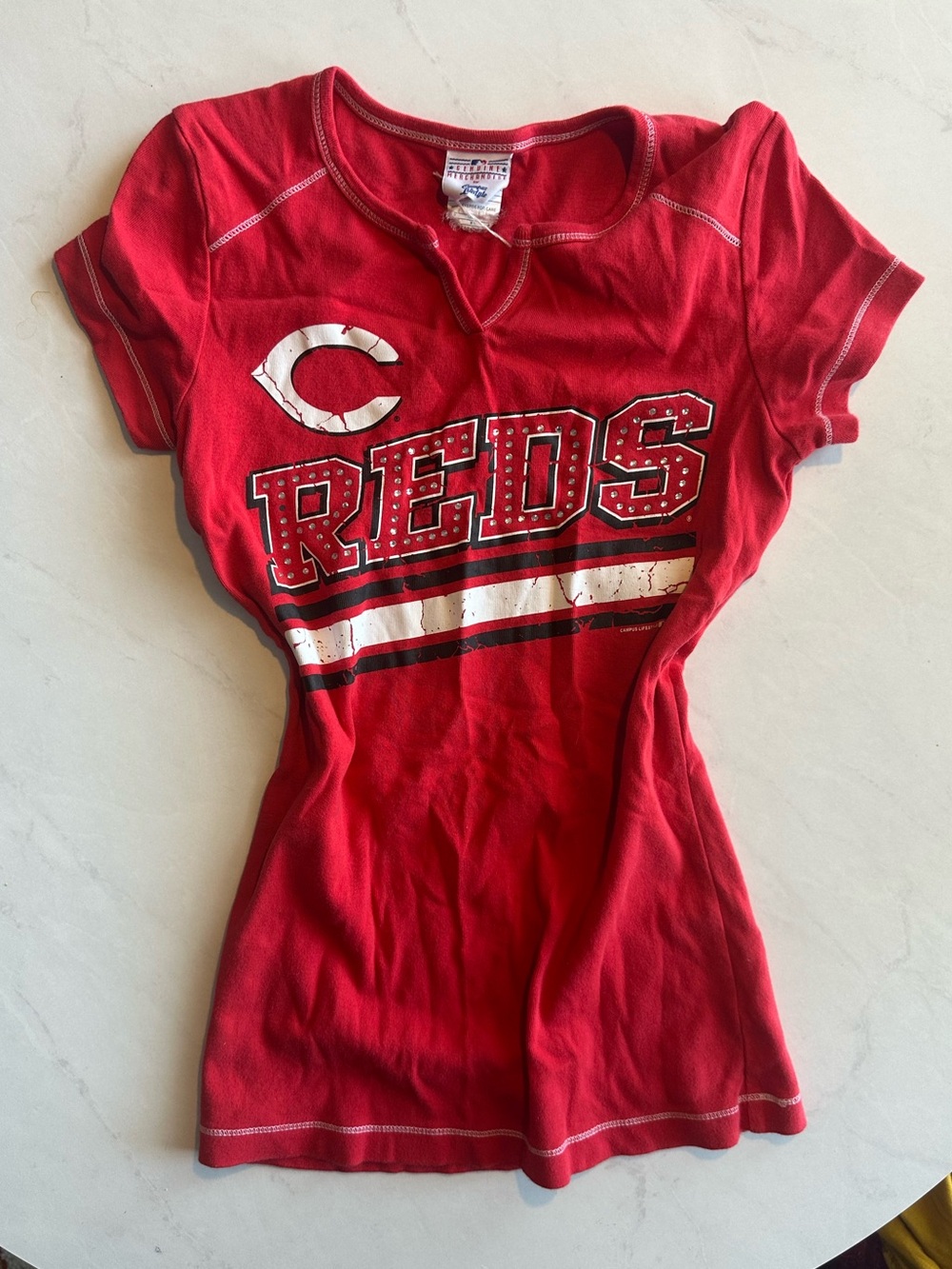 Y2K Cincinnati Reds bedazzled Women's Red Short Sleeve v neck t shirt size small